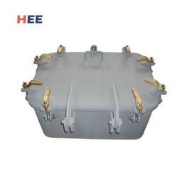 DF-475-5 8 DOG RAISED WATERTIGHT HATCH