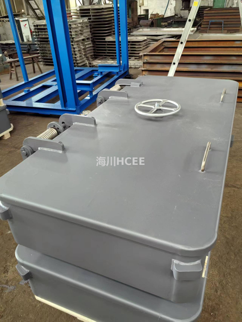 Quick Acting Weathertight Hatch